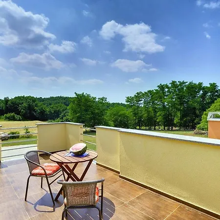 Frankovici 빌라 파진