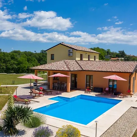 Holiday home Frankovici *