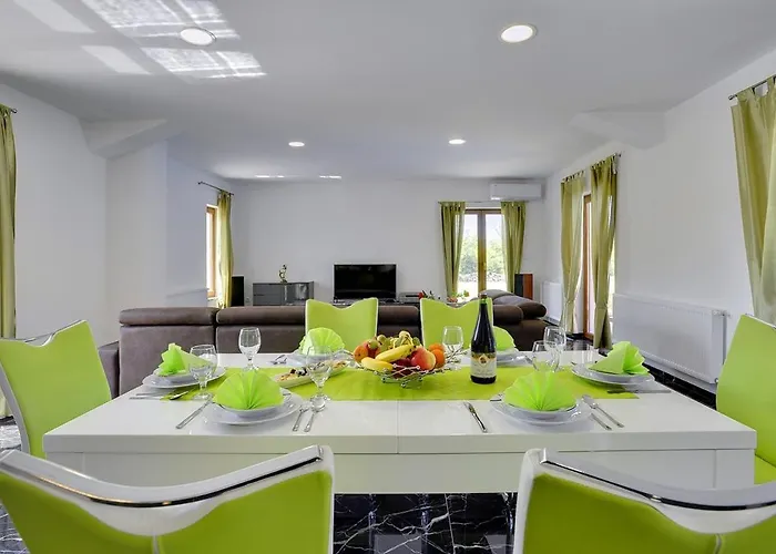 Vila Frankovici Pazin